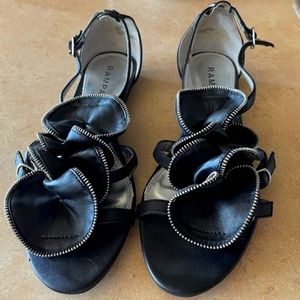 Comfy Black Sandals size 8.5